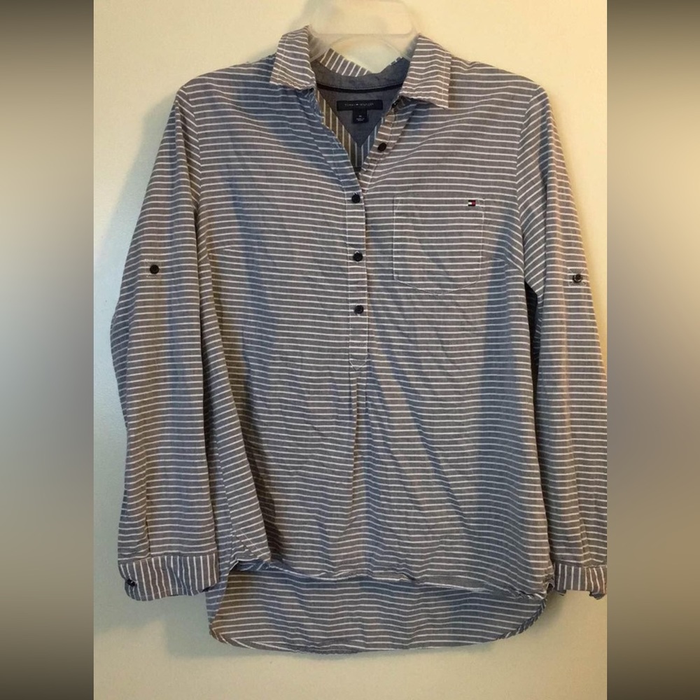 ✨ Tommy Hilfiger Top ✨